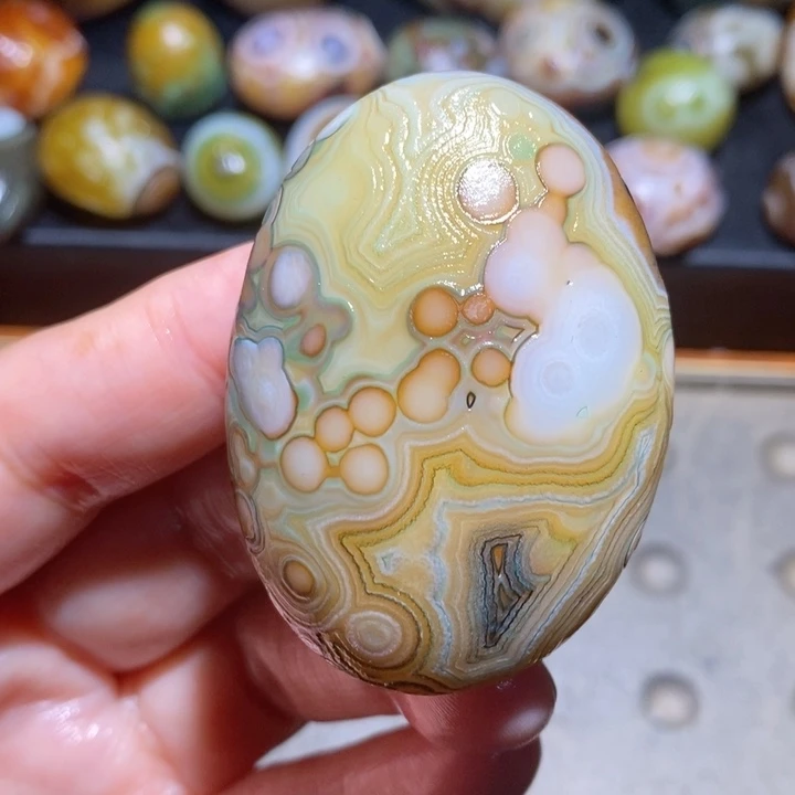 未镶嵌玛瑙/玉髓珠宝半成品55