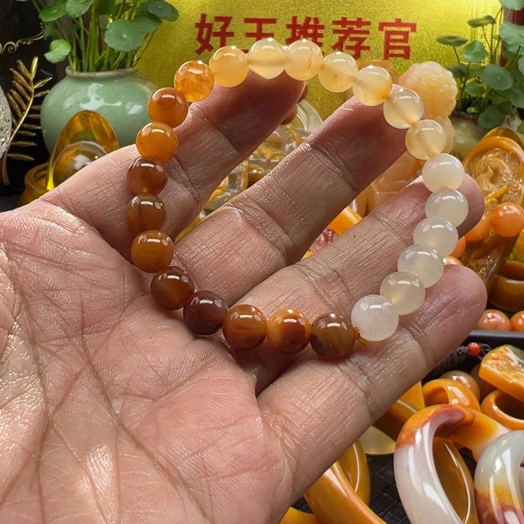 石英质玉未镶嵌颈饰