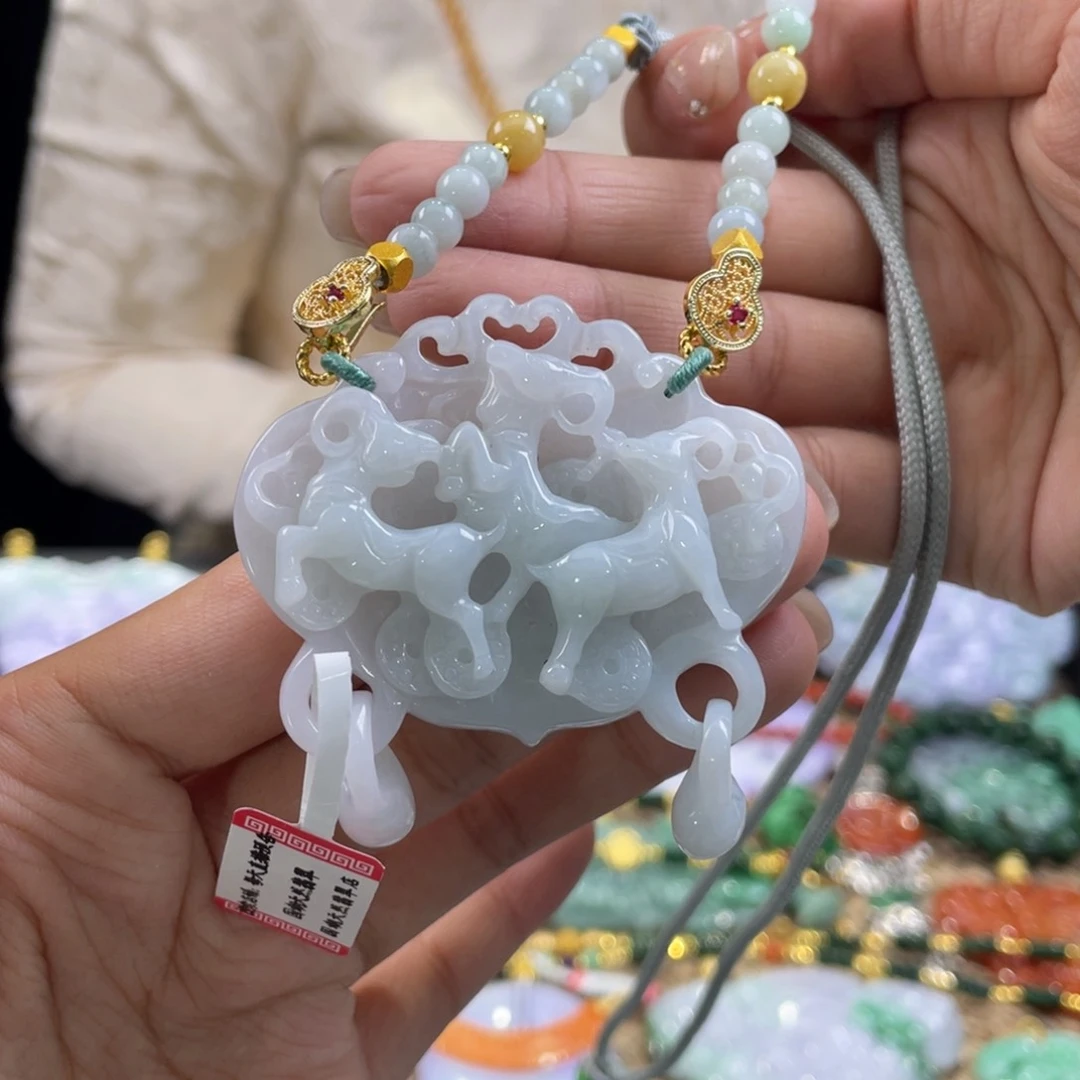 翡翠颈饰未镶嵌代编织