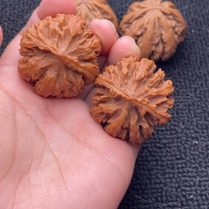 吊坠文玩核桃文玩核桃29