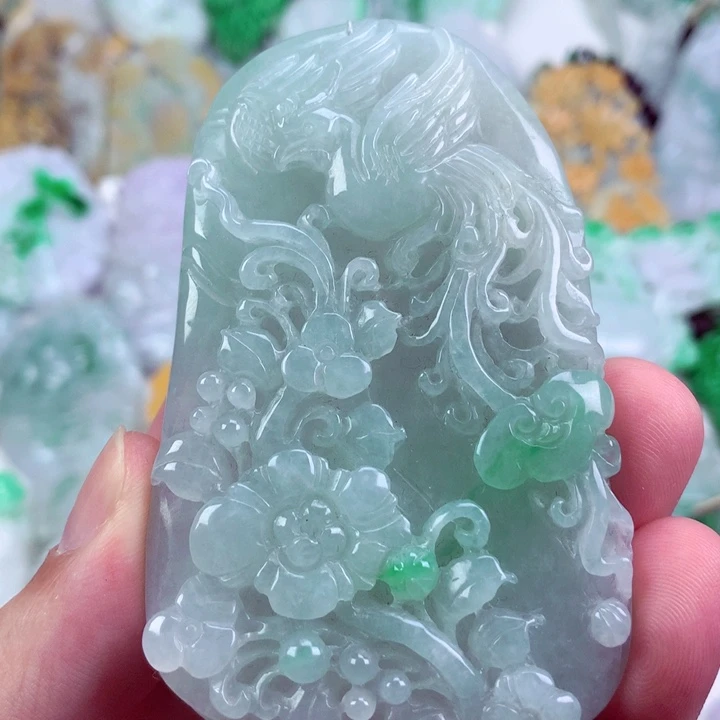 吊坠(不含链)未镶嵌翡翠