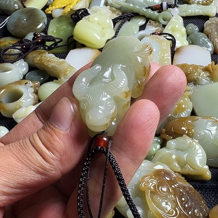 紫***来和田玉未镶嵌吊坠(不含链)