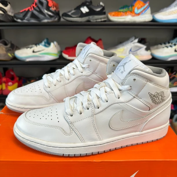 90新 maje 44码/aj1白色灰底 篮球鞋非原盒鞋头细微裂纹通病