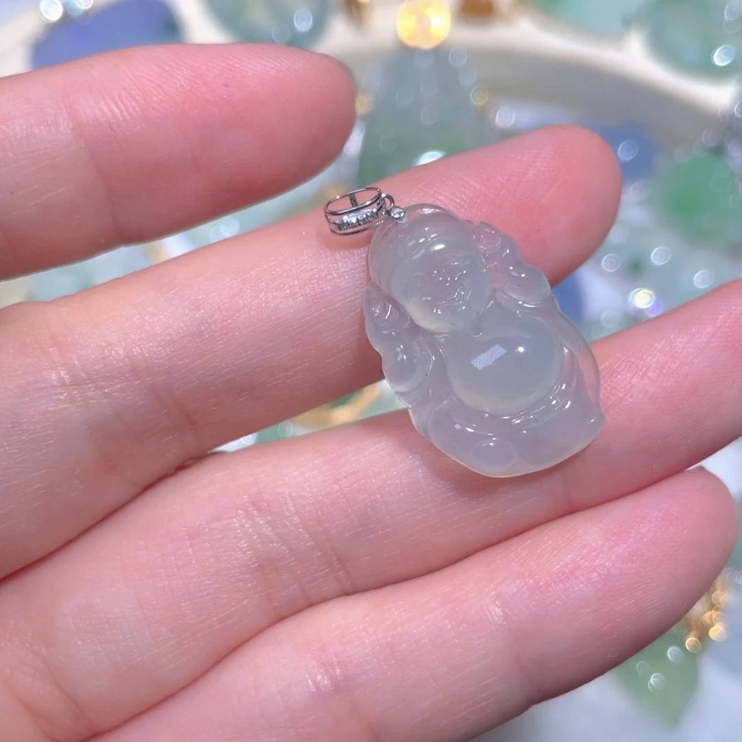 翡翠18K金镶嵌颈饰翡翠