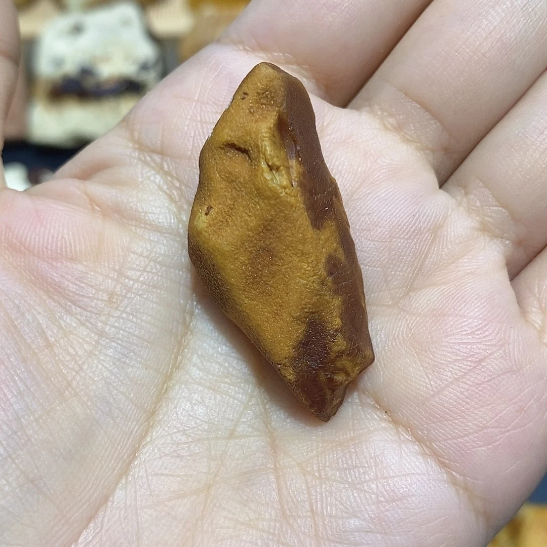 定制琥珀蜜蜡原石