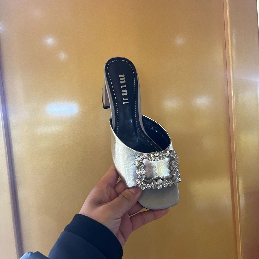 知足敏儿原创清版（样品）小根纯皮一字拖女鞋733a-11