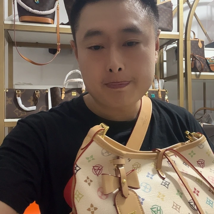 蚕丝麂皮（革）山羊皮（革）犏牛皮（革）