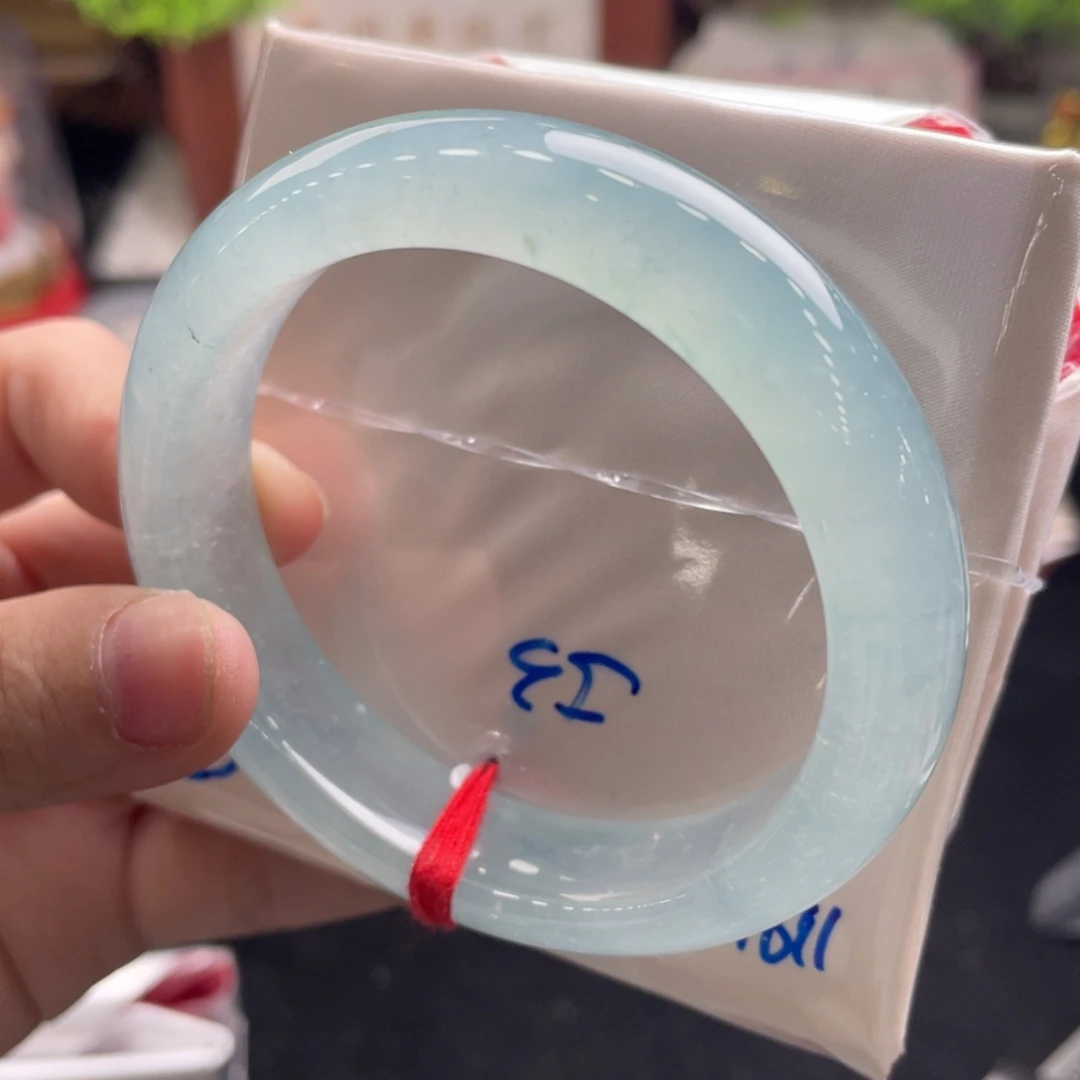 翡翠未镶嵌手镯24号