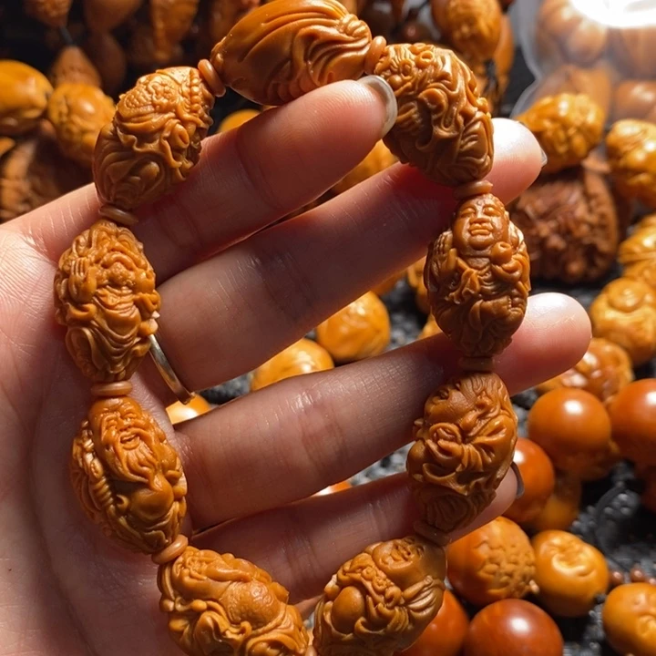 吊坠橄榄核群仙汇