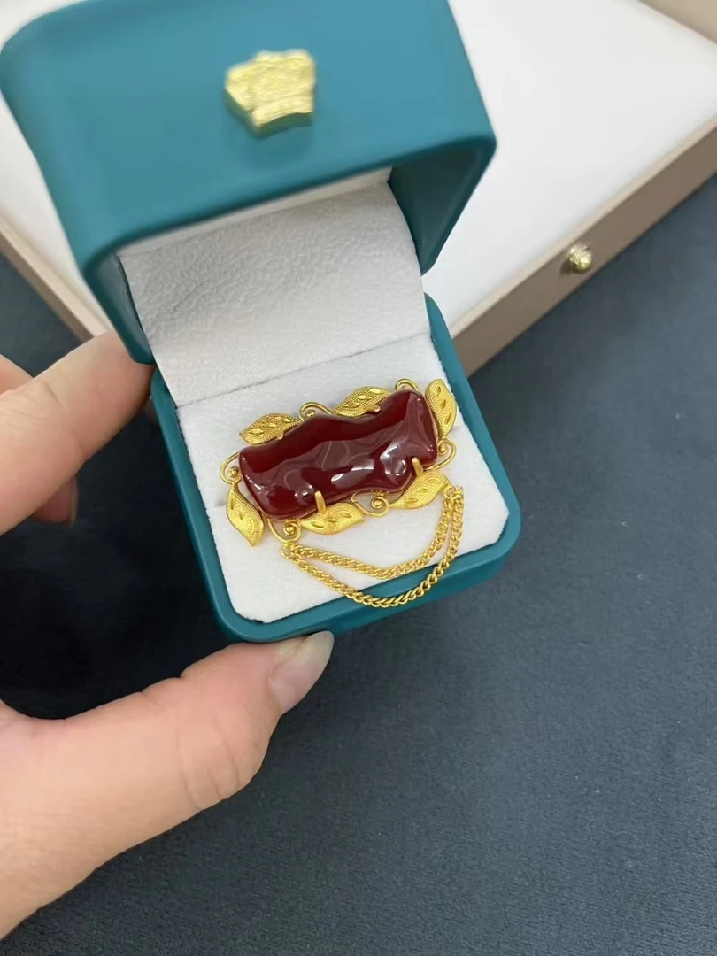 铜合金亚克力胸针 新款胸针不掉色