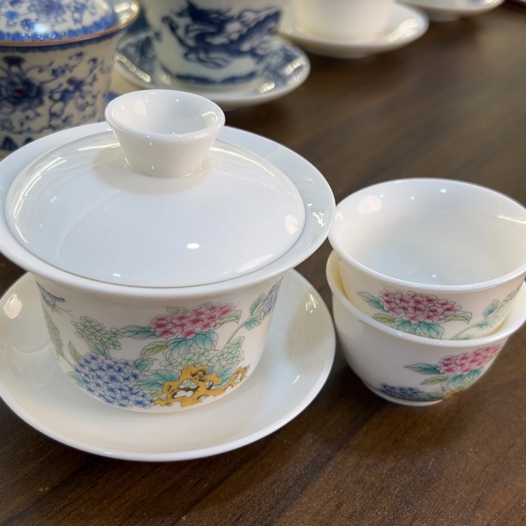 这些盖碗好便宜！我好喜欢！