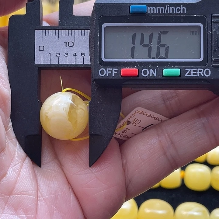 一****裸石蜜蜡未镶嵌18号