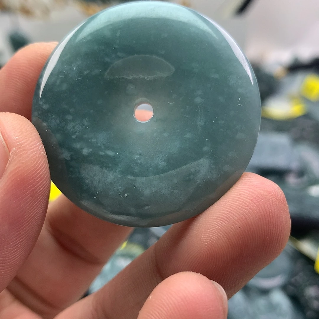 翡翠未镶嵌颈饰扣子