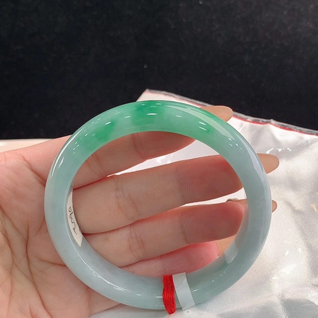 【闪购商品】未镶嵌手镯翡翠61.6，61/62