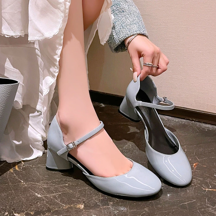 迷上&S977时装凉鞋2025年夏季甜美粗跟浅口纯色