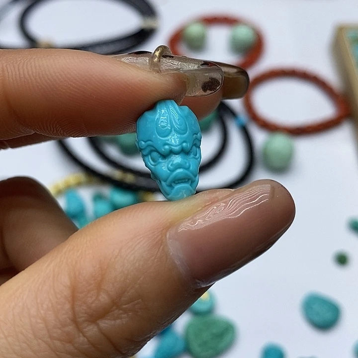 绿松石未镶嵌珠宝奇石