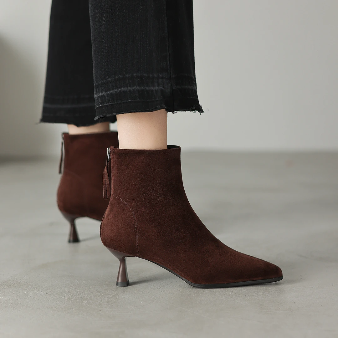 5.5cm绒面尖头细跟短靴女真皮冬季后拉链时装靴时尚棕色高跟踝靴