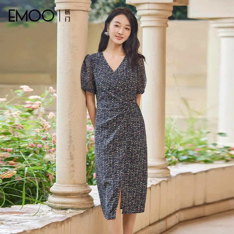 EMOO/杨门碎花长裙收腰V领透气印花连衣裙显瘦雪纺裙夏E24L026453