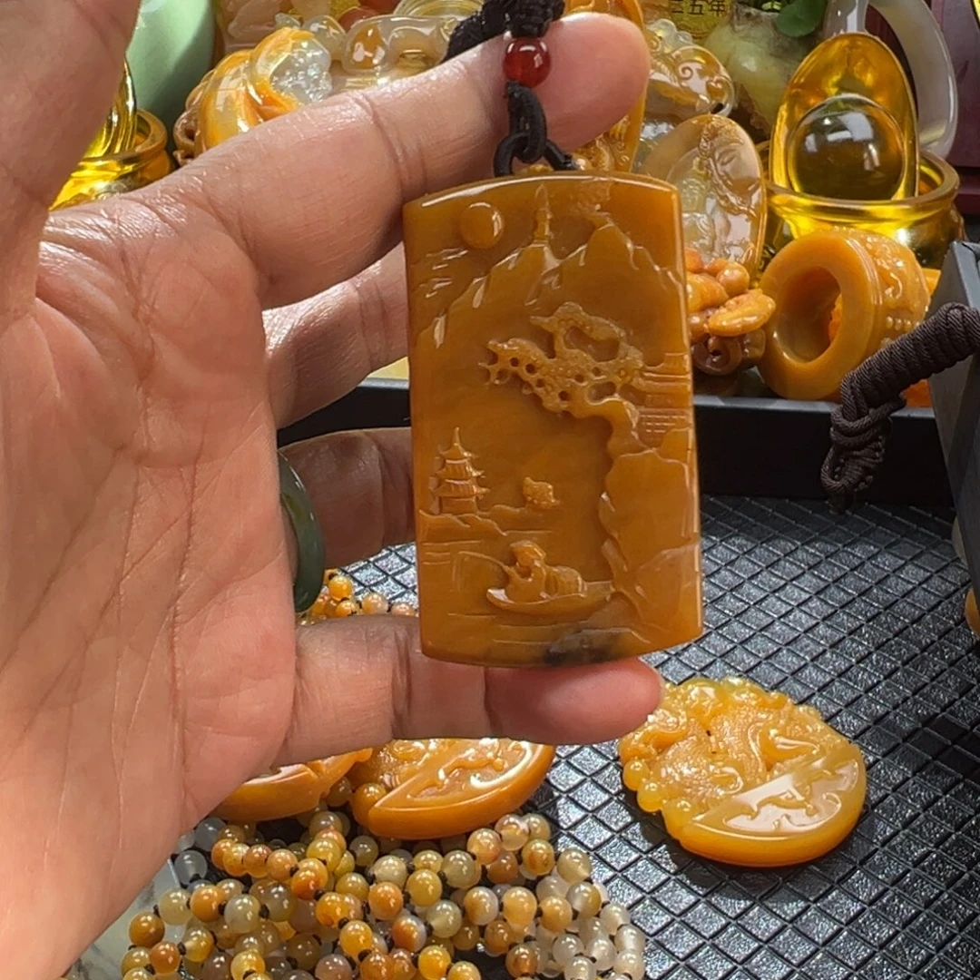 石英质玉未镶嵌颈饰