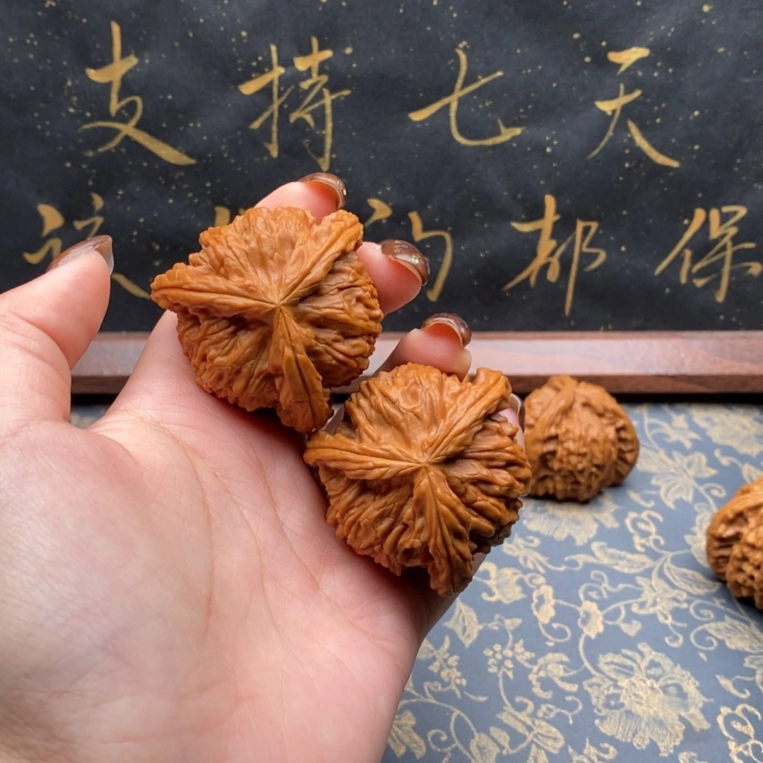 吊坠文玩核桃犟*！白狮子