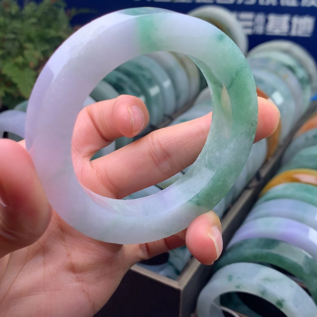 定制翡翠未镶嵌手镯不退不换