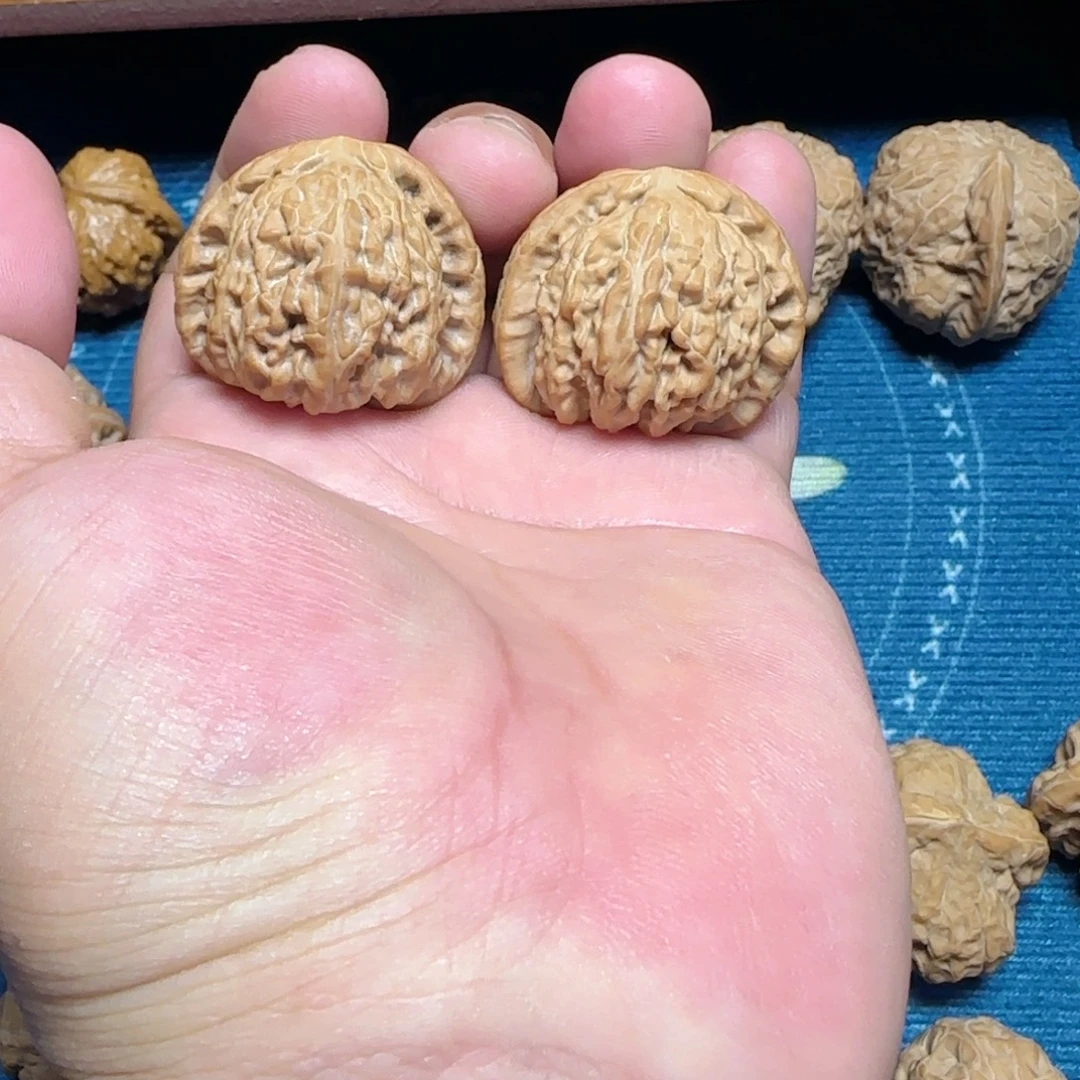 吊坠文玩核桃全品37白狮子