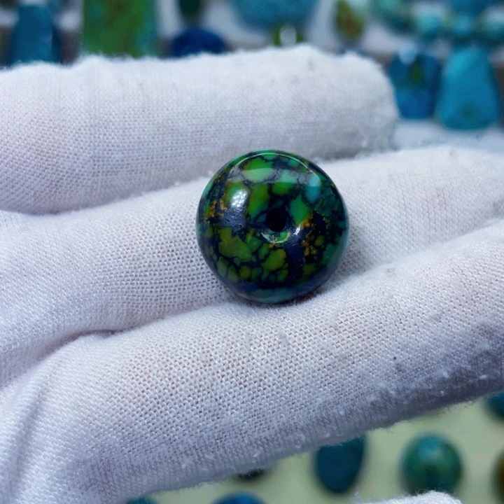 绿松石未镶嵌饰品