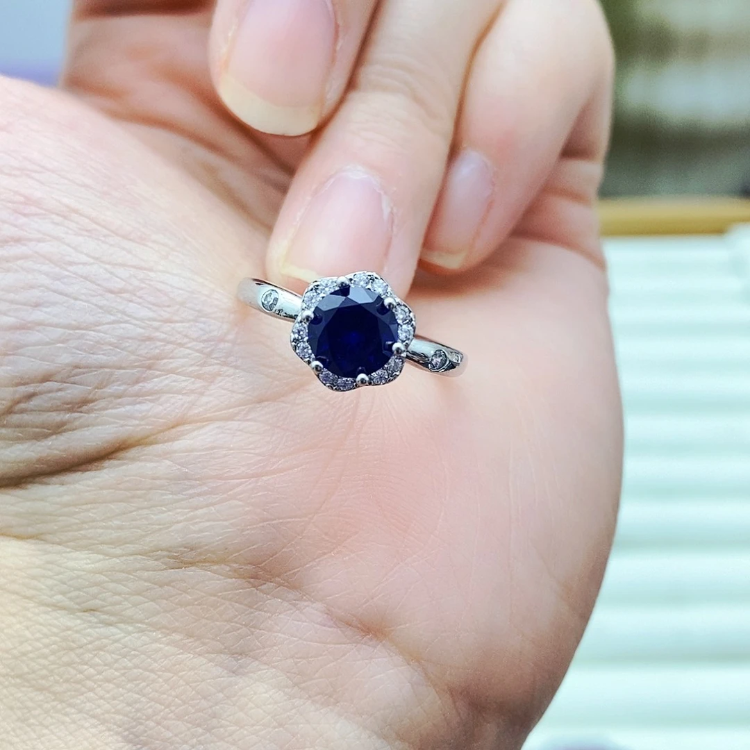 戒指蓝宝石未镶嵌