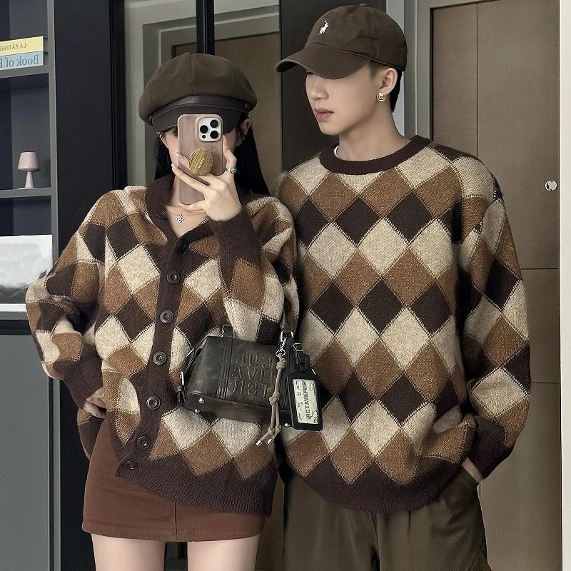 两件装】情侣装美式复古撞色菱格毛衣秋冬2025新款潮牌宽松针织衫