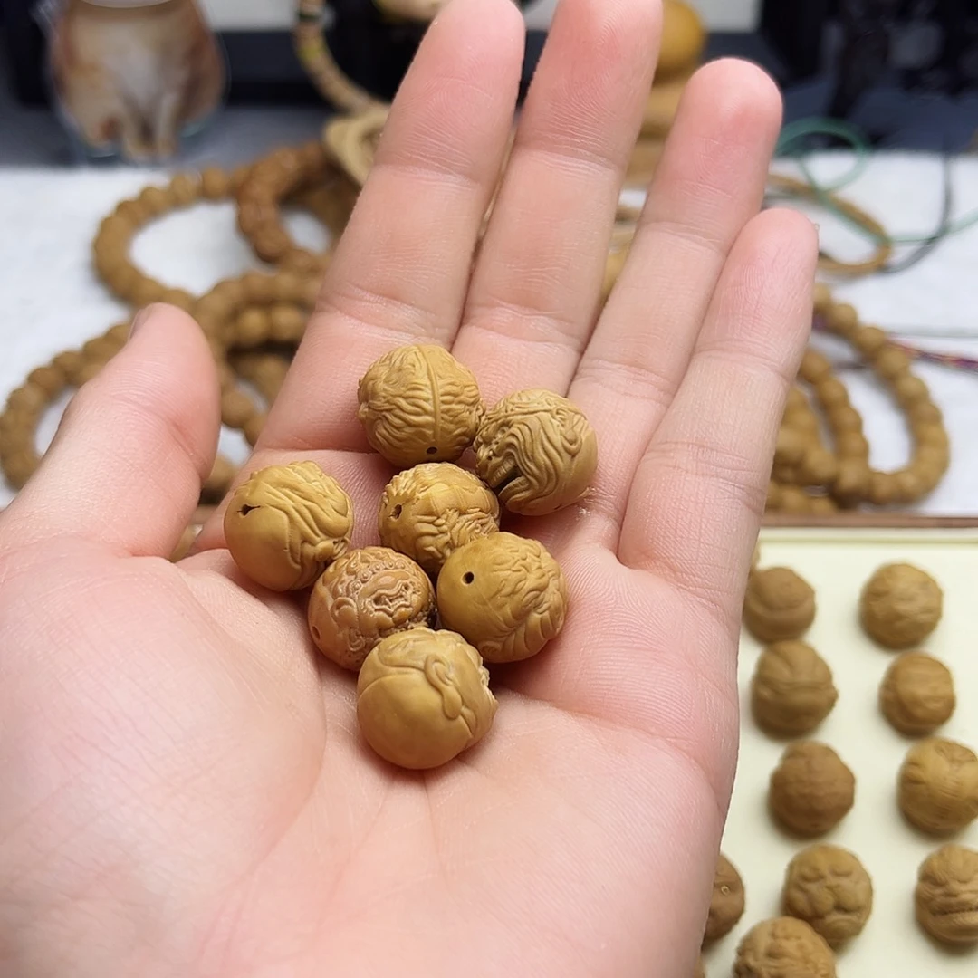 鸡*卷猴头雕刻单颗素7颗