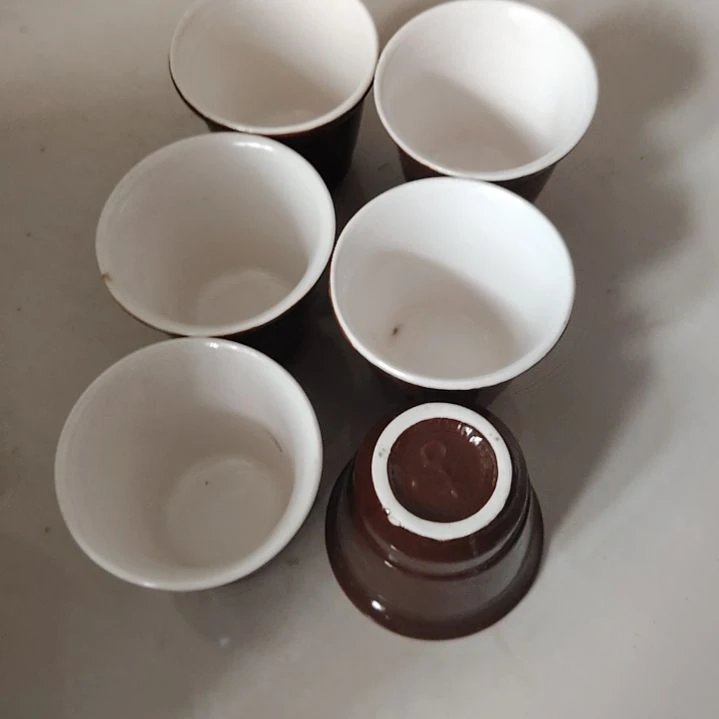 瓷片陶瓷盘子碗啥都有