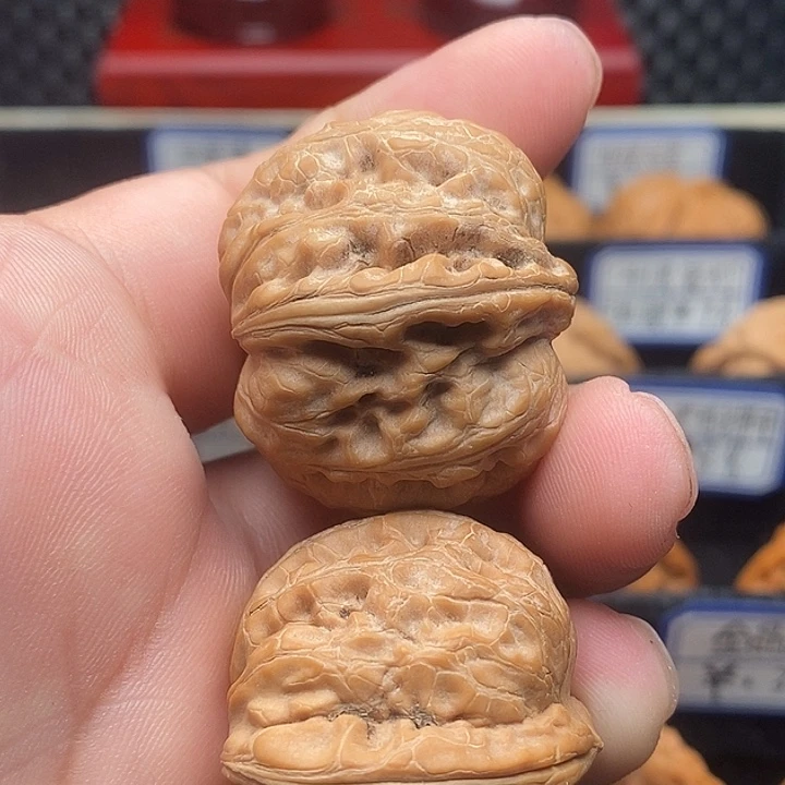 文玩核桃把件r*i元宝