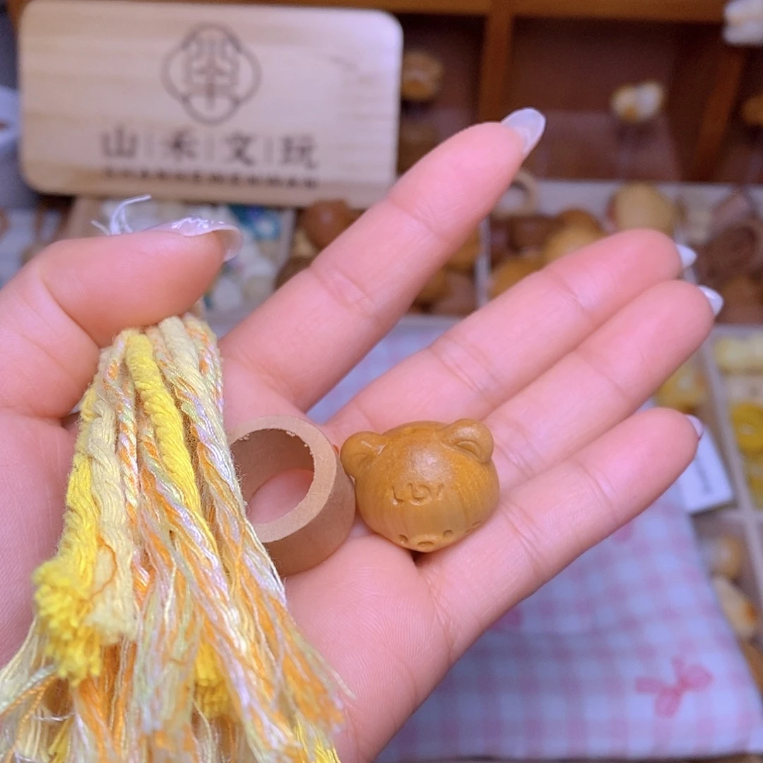 猴头核桃吊坠金桂和小熊米米和檀木红鼻子跑环