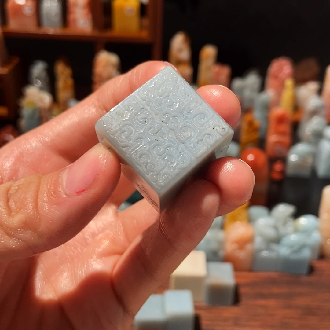 云南石有裂介意勿拍