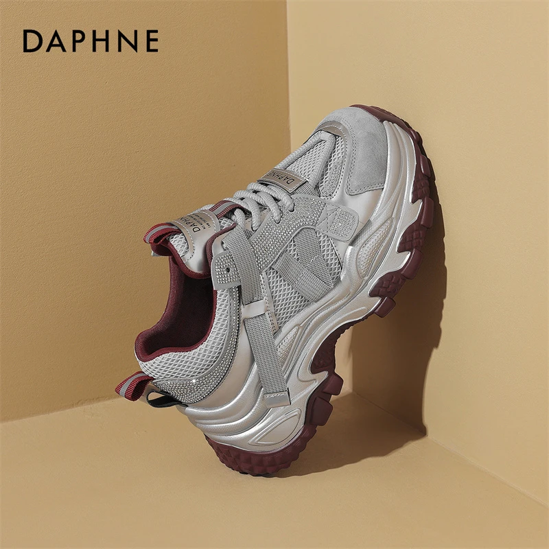 达芙妮25秋冬上新厚底老爹鞋女款枪银色小个子增高底运动鞋【正品】