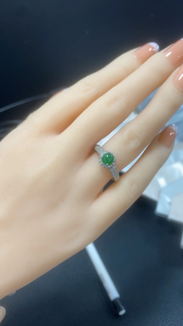 天然缅甸A货翡翠01