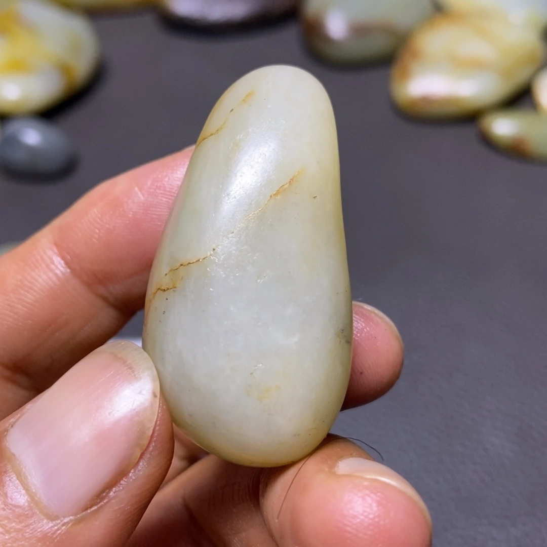 未镶嵌和田玉（糖玉）挂件