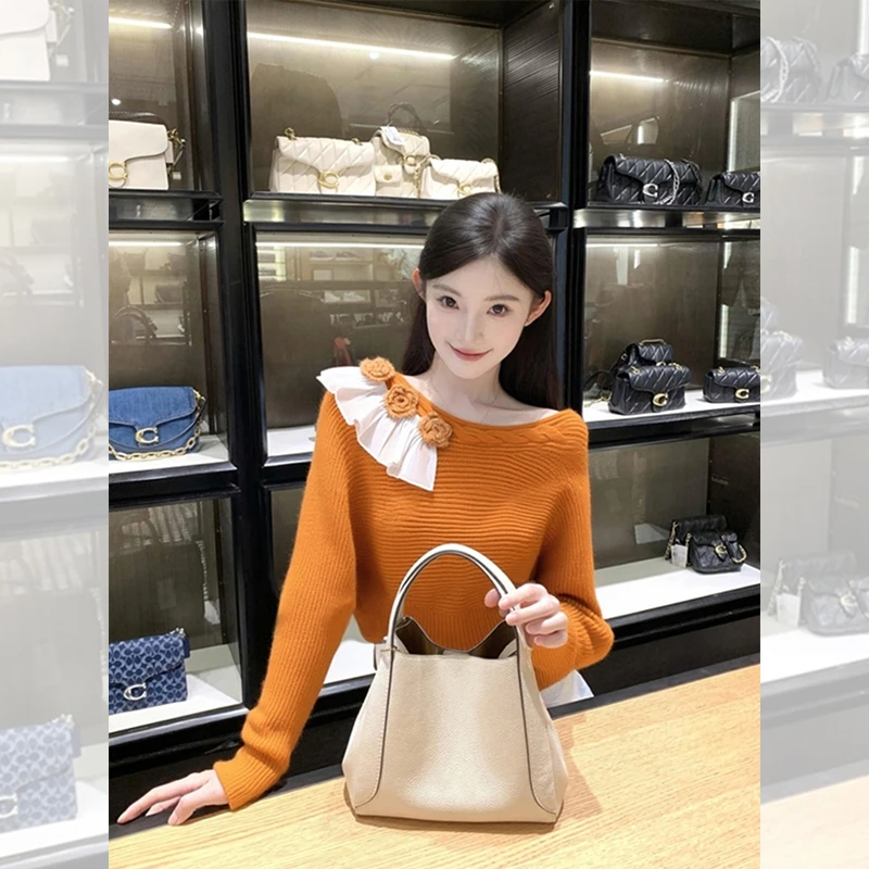 独特漂亮橘色花朵小衫设计小众斜肩针织衫洋气高贵上衣服女装秋冬