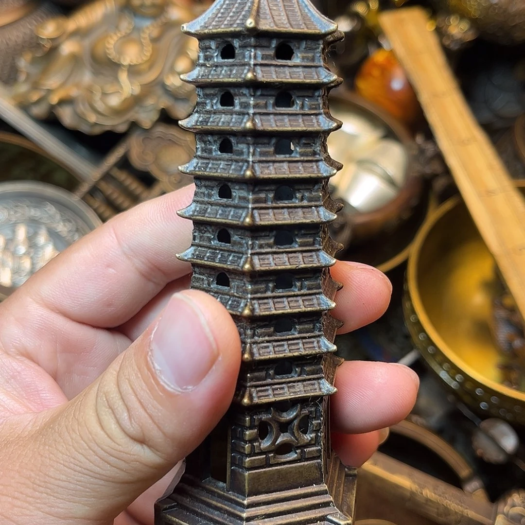 精美铜器工艺品等