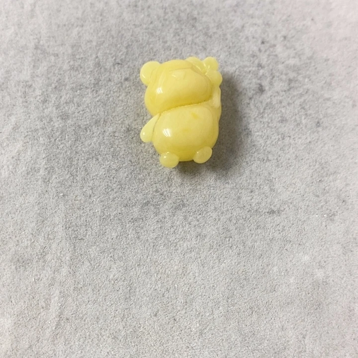 蜜蜡裸石未镶嵌吊坠