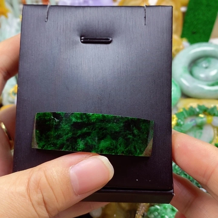 翡翠吊坠(不含链)未镶嵌我****奶