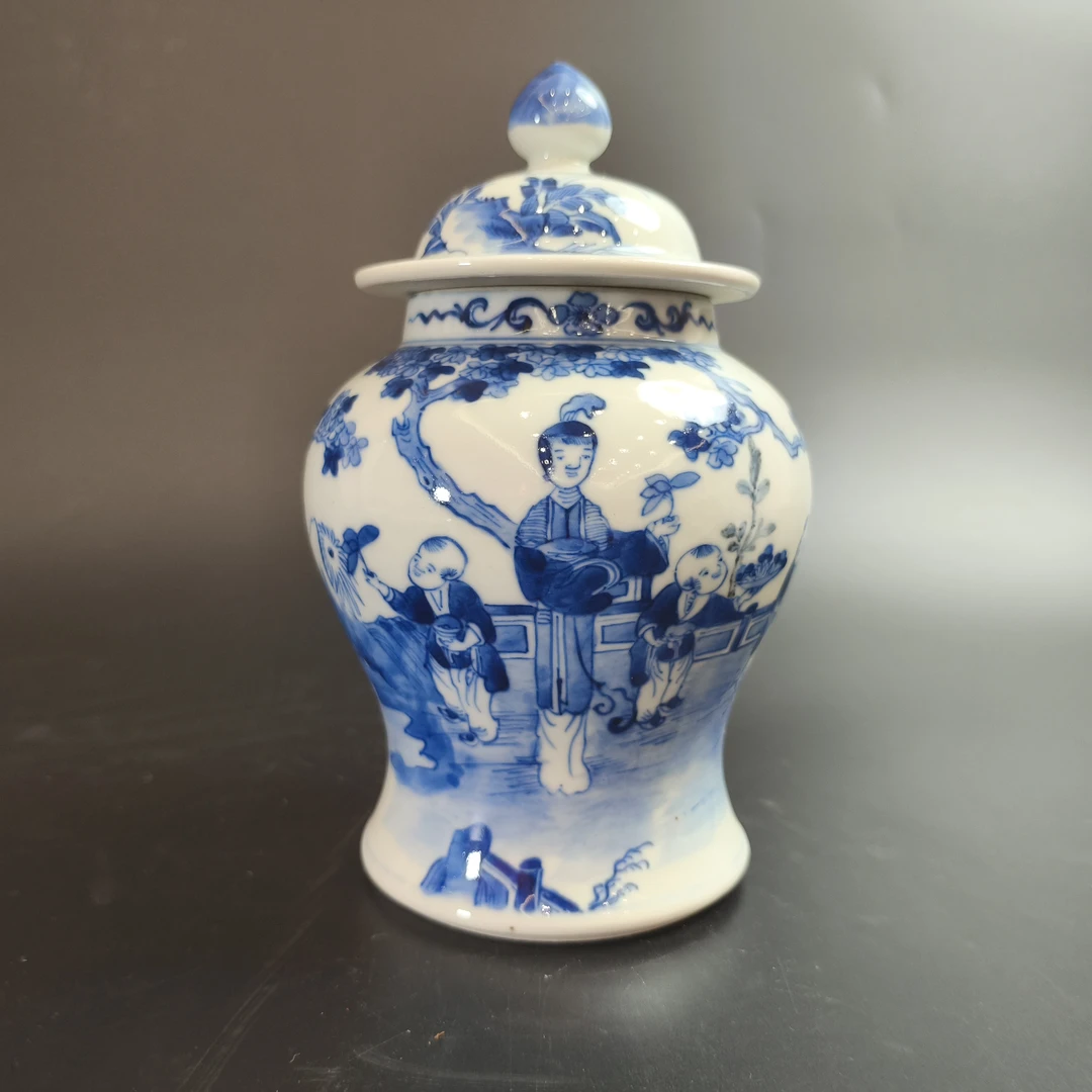 25090777清光绪青花人物故事将军罐 高20cm