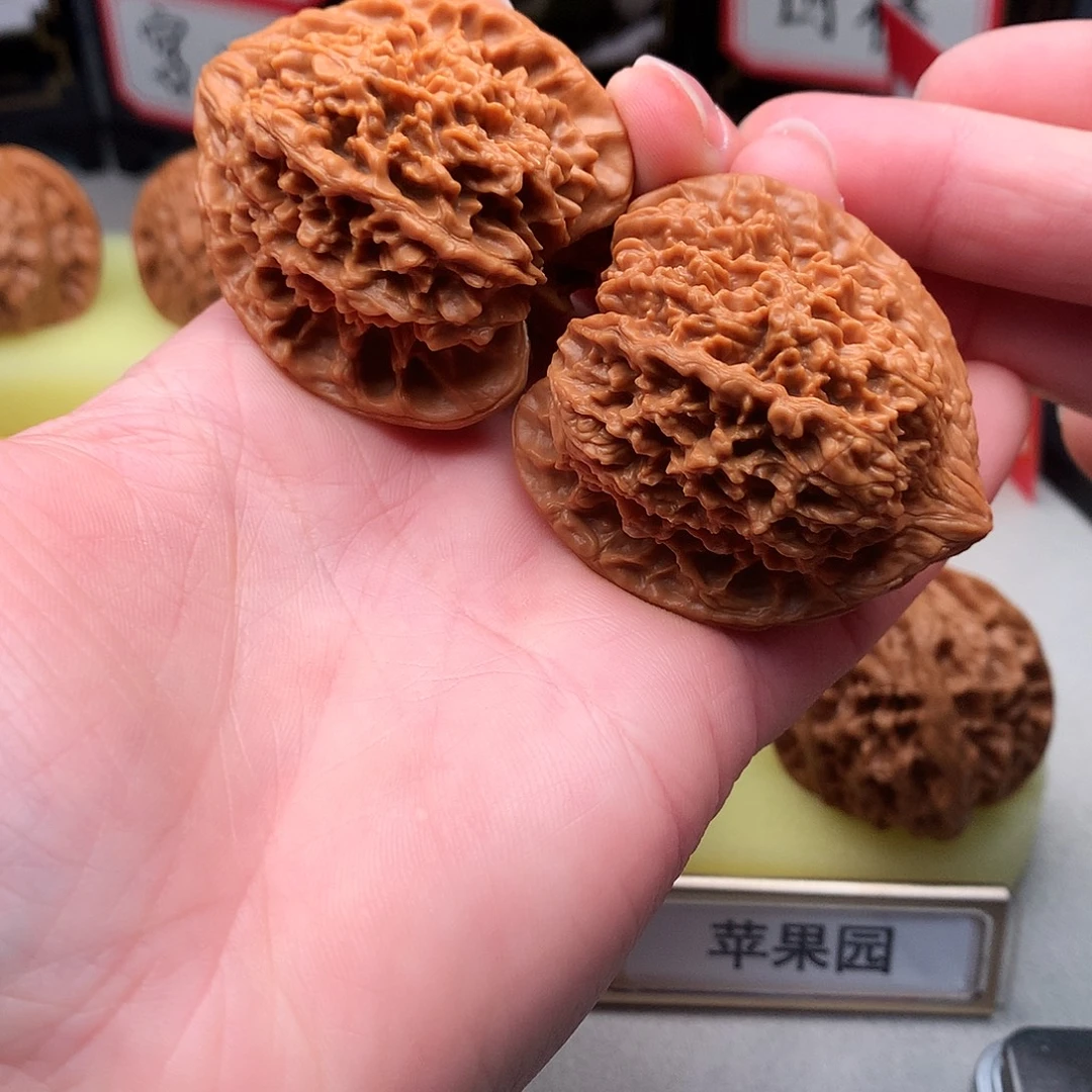 文玩核桃吊坠42尺全品满天星533号