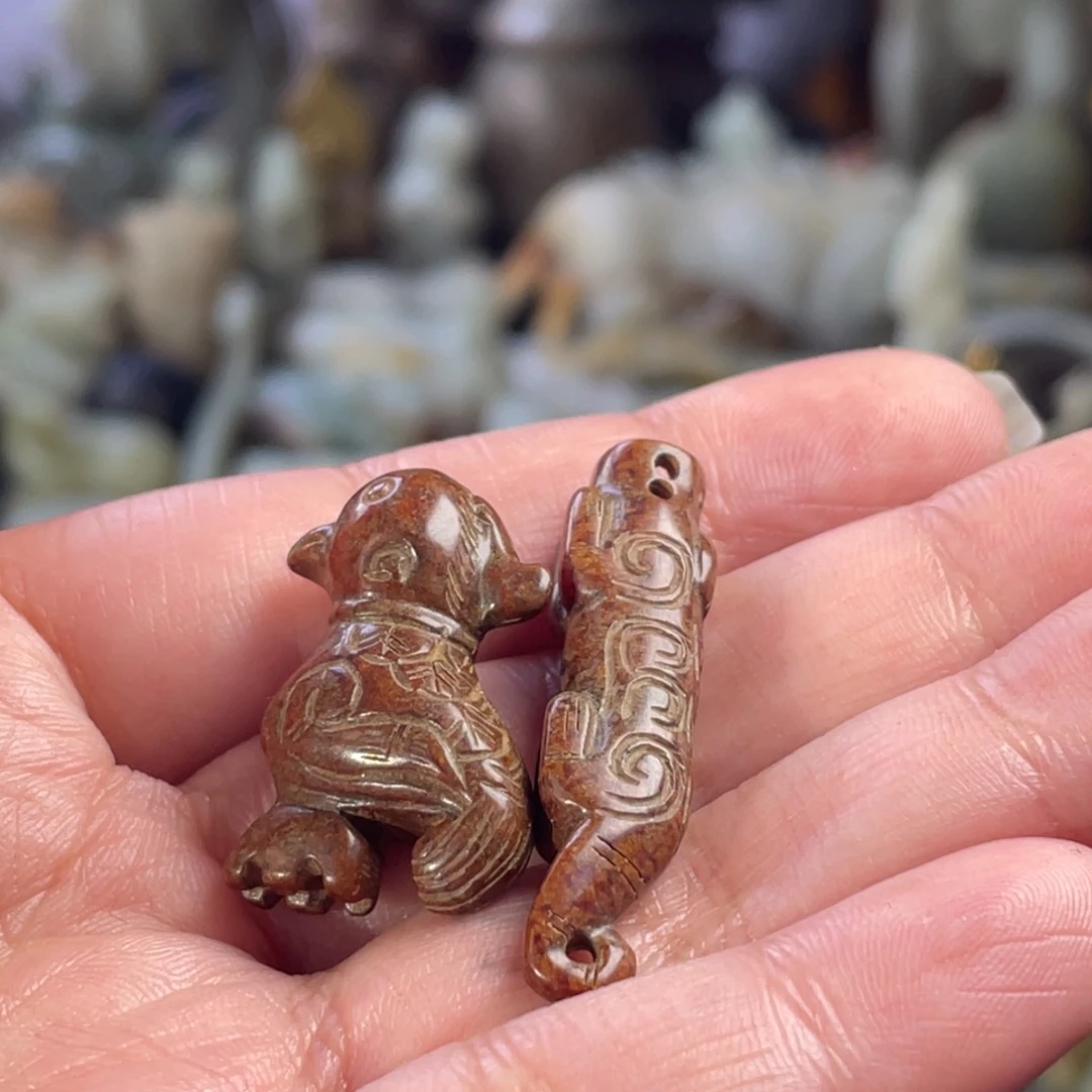 羽***哥和田玉未镶嵌颈饰