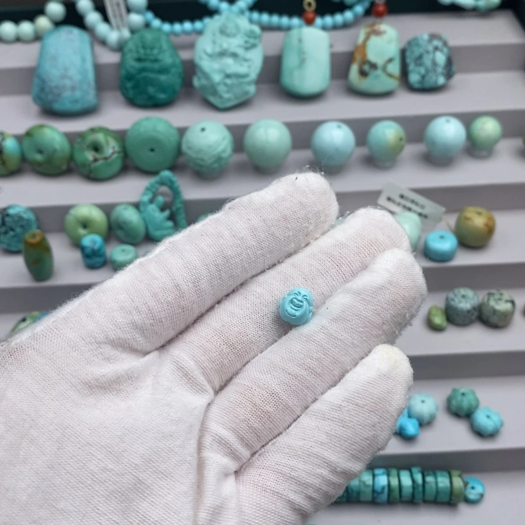 未镶嵌绿松石佛头