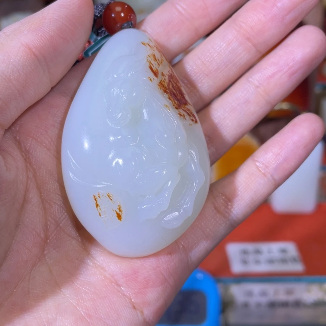 声***。和田玉未镶嵌把件