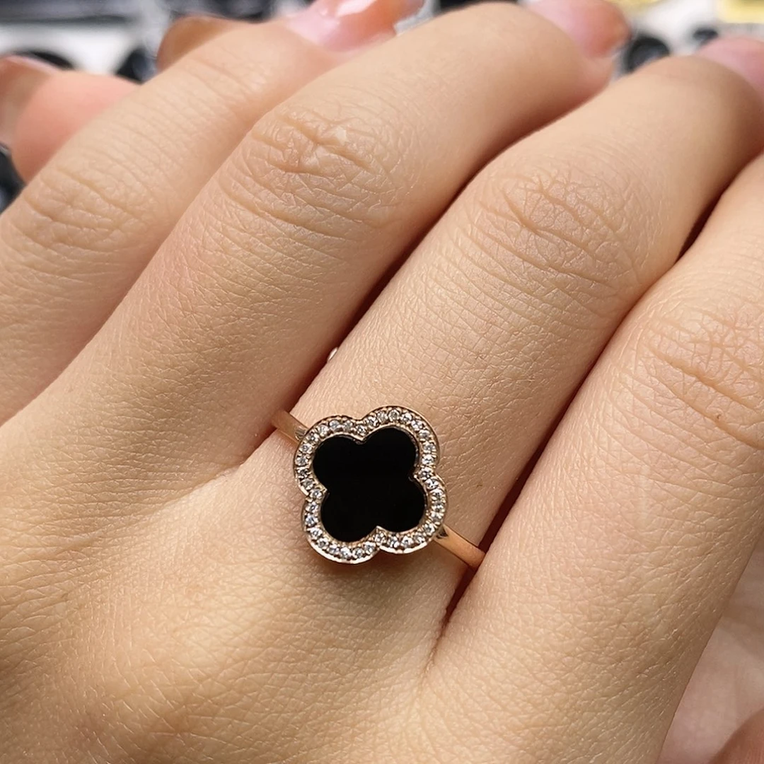 翡翠18K金镶嵌戒指