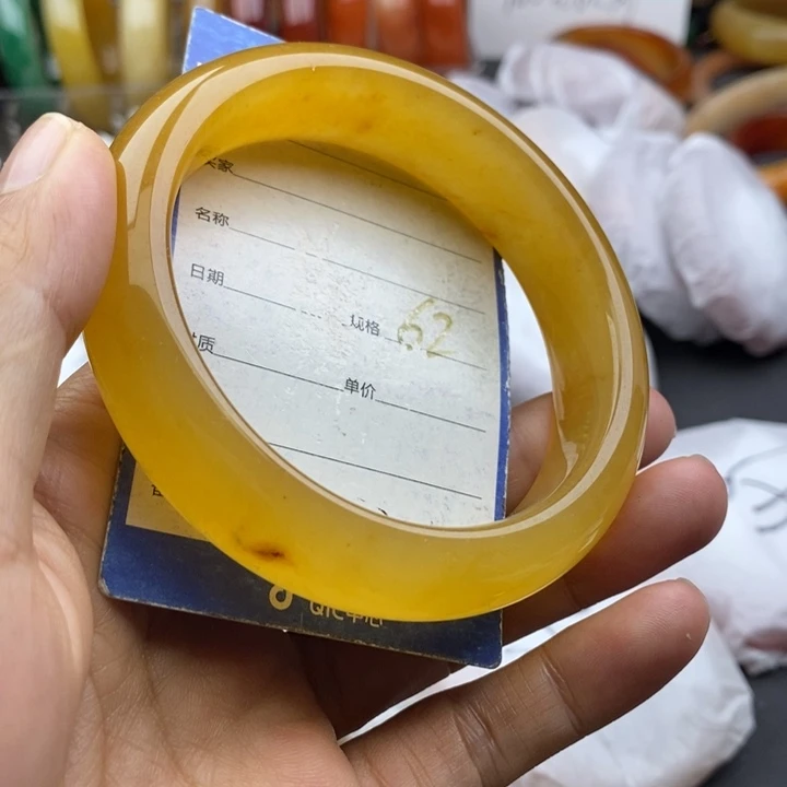 石英质玉未镶嵌手镯