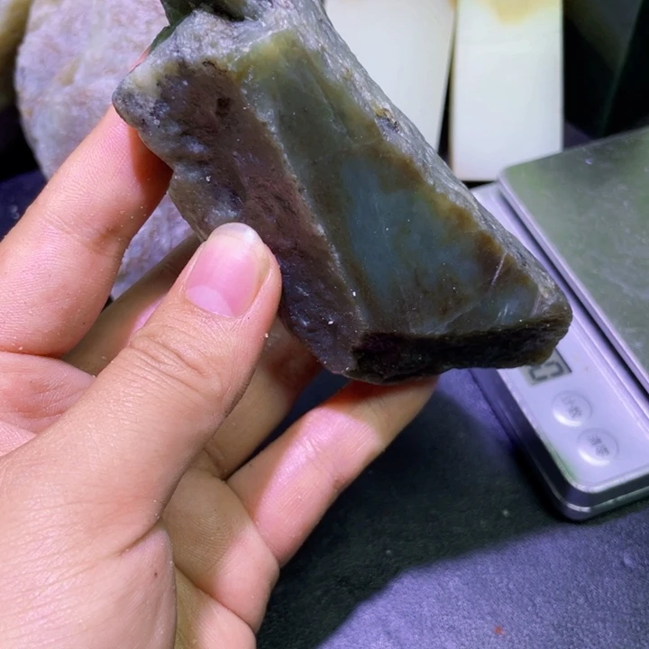 未镶嵌和田玉珠宝半成品
