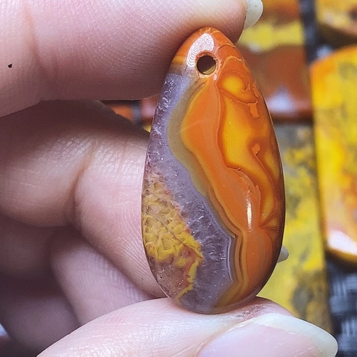 玛瑙/玉髓合金颈饰
